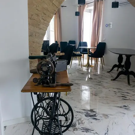 La Del Sarto 3*